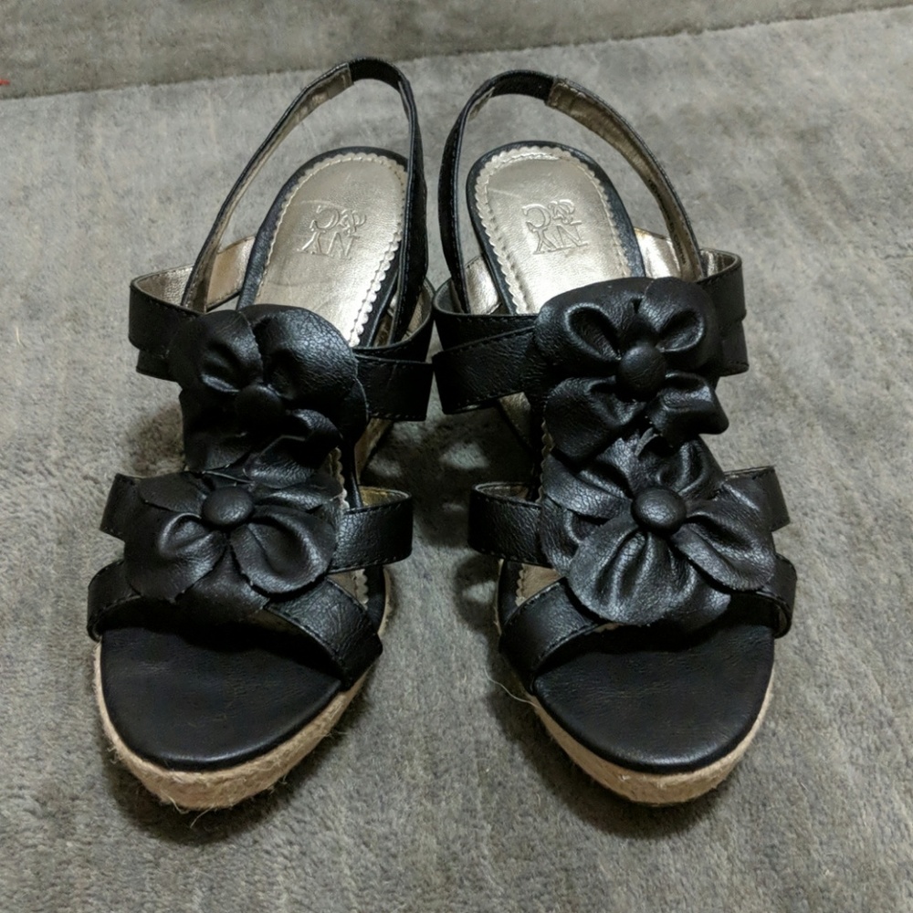 ✨New York & Company✨ Espadrille Heels